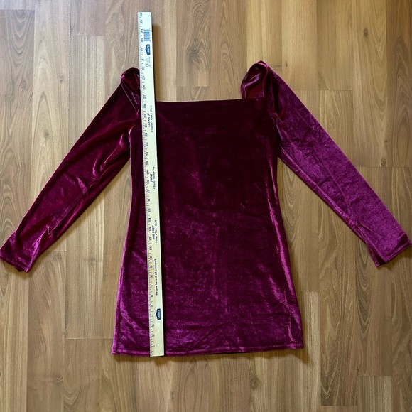 Burgundy Velvet dress size S/M - Picture 2 of 6